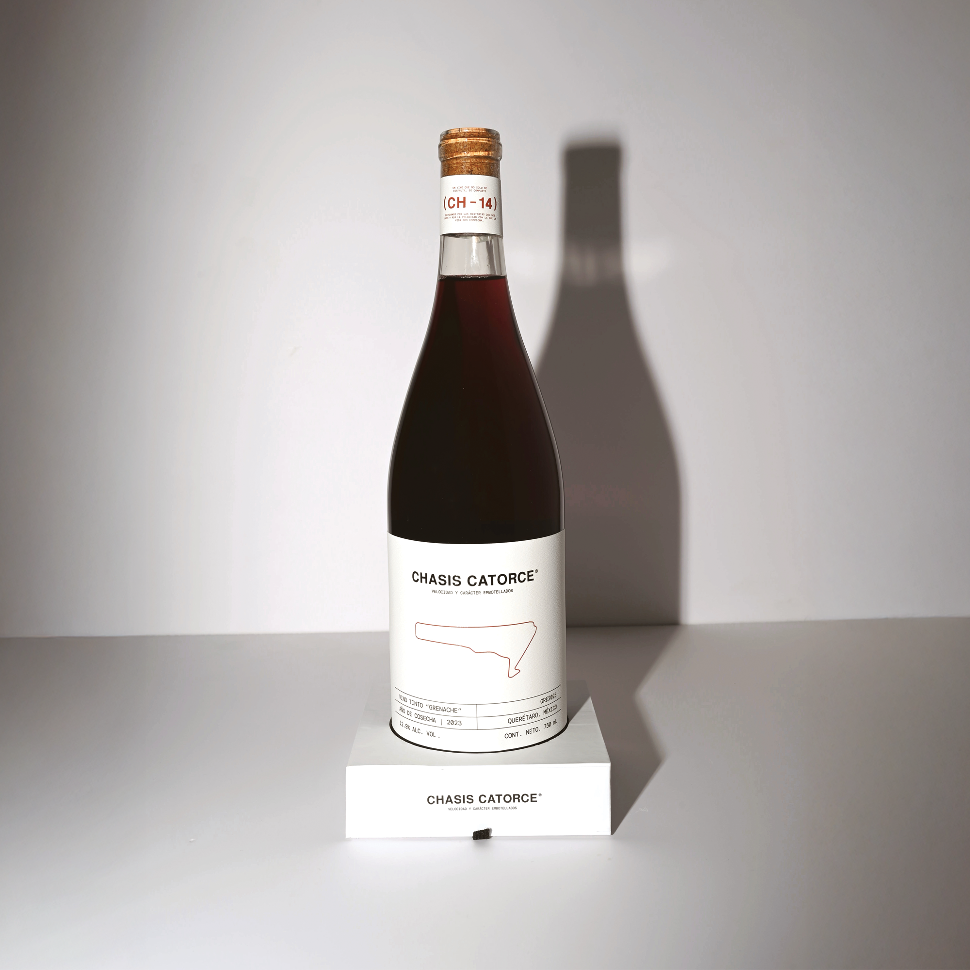 Caja Podio Primera Edición